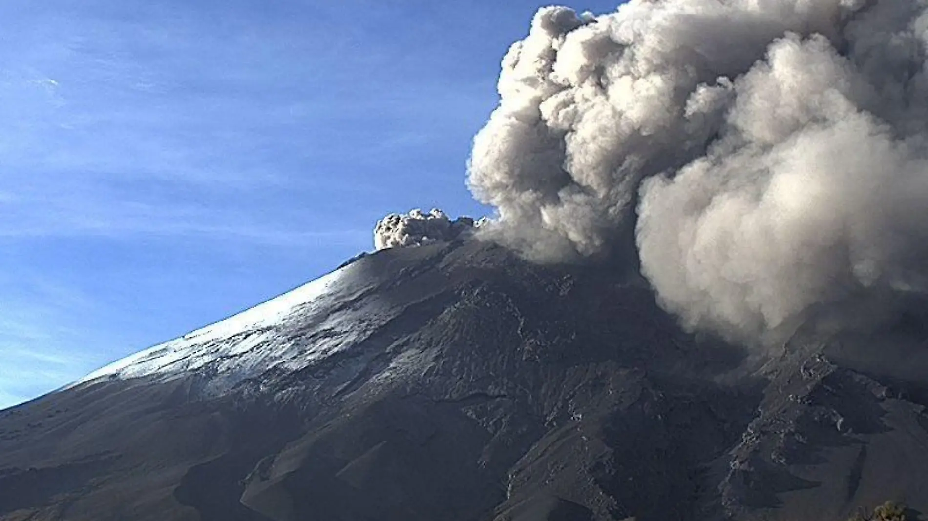 Popocatepetl Martes 13 volcan Puebla